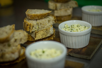 Pão com pasta de queijo