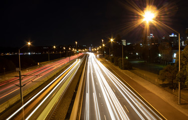 Fototapeta na wymiar Freeway traffic at night