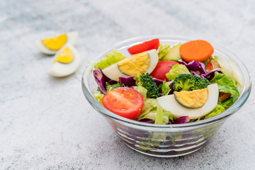 A bowl of fresh vegetable salad