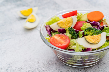A bowl of fresh vegetable salad