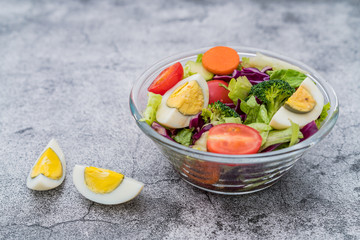 A bowl of fresh vegetable salad
