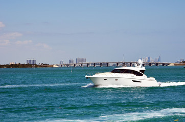 Cabin Cruiser non the Florida Intra-Coastal Waterway