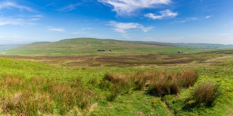 Climbing up the Pen-Y-Ghent on the Pennine Way in the Yorkshire Dales between Halton Gill and Horton in Ribblesdale, North Yorkshire, England, UK