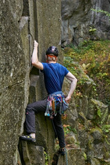 kletterer auf basalt 4