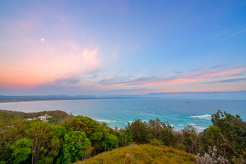 Obraz premium Sunrise aerial view of the Byron Bay coastline