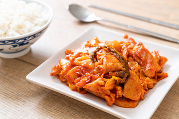 stir-fried pork with kimchi