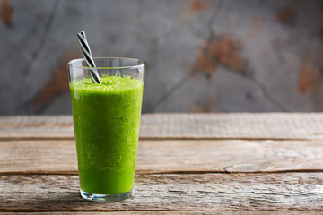 Green smoothie with vegetables for healthy, raw, vegan diet
