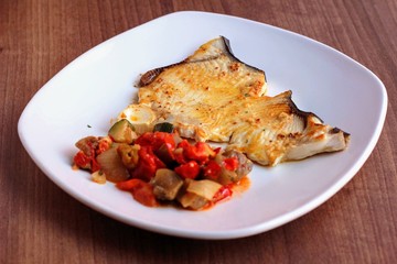 Filete emperador a la plancha con verduras