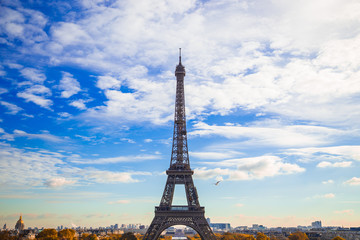 eiffel tower in paris