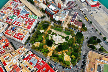 Fototapeta premium Cadiz Luftbilder - Hochauflösende Luftbilder von Cadiz mit der DJI Mavic 2 Drohne