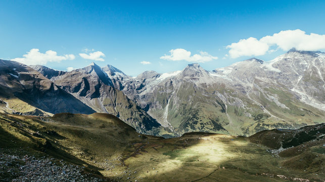 Mountain range of the Großglockner, Austria, National Park Hohe Tauern © Patrick Daxenbichler