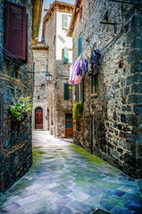 Alley in Abbadia san Salvatore, Tuscany
