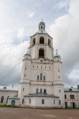 Fototapeta na wymiar Old church in russia.Trinity Stefano Ulyanovsk monastery.