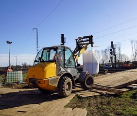 Radlader mit Palettengabel