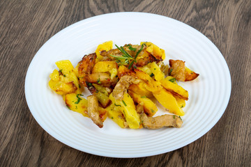 Fried potato with pork