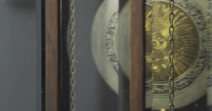 Standuhr Sekundenpendel mechanische Uhr