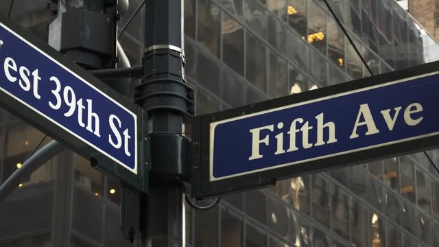 Fifth Avenue street sign in New York City