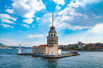 Obraz premium maiden tower of istanbul
