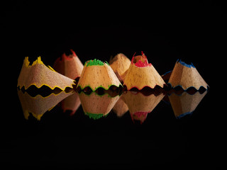6 Buntstiftraspel