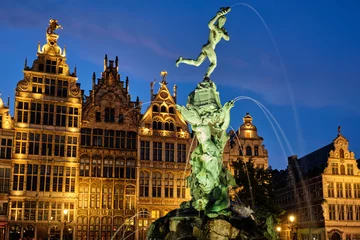Foto op Canvas Antwerp Grote Markt with famous Brabo statue and fountain at night, Belgium © Dmitry Rukhlenko