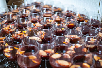 Many glasses of mulled wine and various alcoholic beverages