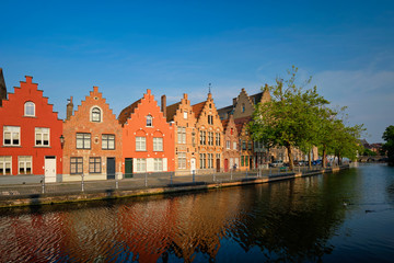 Fototapeta premium Canal and old houses. Bruges (Brugge), Belgium