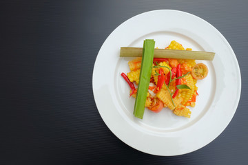 Thai spicy corn salad with salted egg