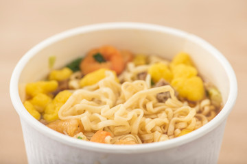 インスタントラーメン