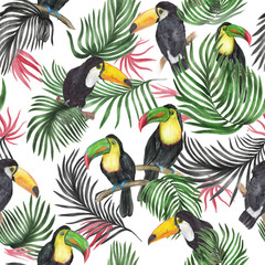 Naklejka premium Watercolor painting seamless pattern with toucan birds and tropical palm leaves
