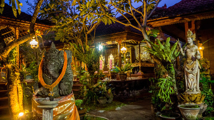 royal family house ubud bali © wir-woanders