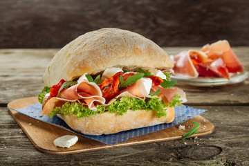 Sandwich with ham and cheese