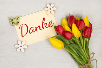 Tulpen und Karte: Danke!