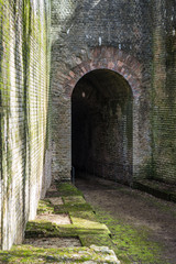 Tunnel römisch Mauerwerk Zugang Arena