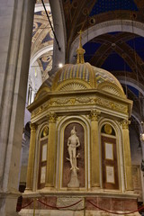 Fototapeta na wymiar Duomo di San Martino Il Duomo di Lucca, Toscana. il principale luogo di culto cattolico della città di Lucca, Chiesa madre dell'omonima arcidiocesi.