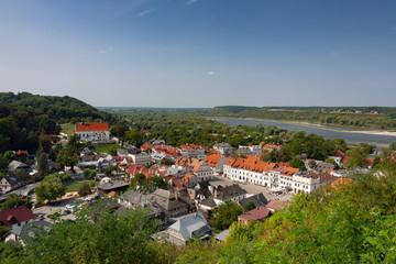 Obraz premium The medieval town of Kazimierz Dolny - view from the hill