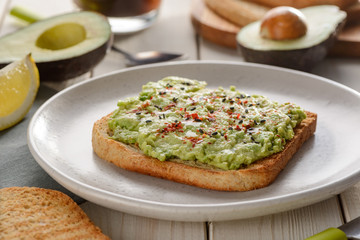 Mashed avocado toast