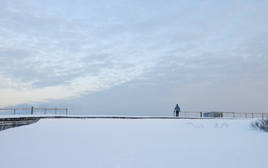 Obraz premium man on obsolete passage Arctic snow