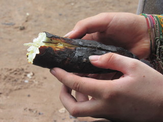 Manioc au feu de bois