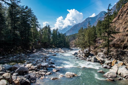 Manali Bilder – Durchsuchen 8,677 Archivfotos, Vektorgrafiken und