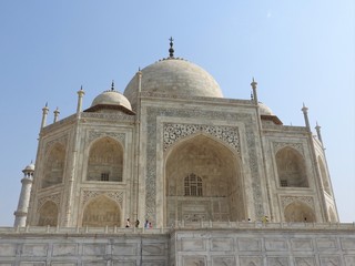 Fototapeta na wymiar Mosque in the territory Taj Mahal, India.