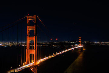 Fototapeta na wymiar Golden Gate Bridge by Night