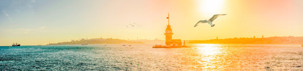 Maiden's Tower in istanbul, Turkey (KIZ KULESI - USKUDAR)