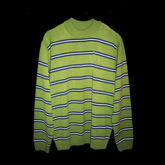 Lindo suéter de lana color verde
