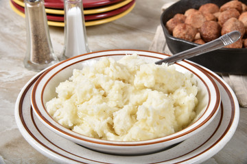Mashed potatoes and meatballs