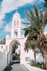 Weiße Kirche im Süden von Santorini