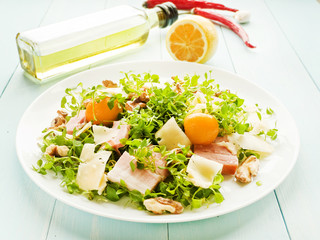Salad with bacon and greens