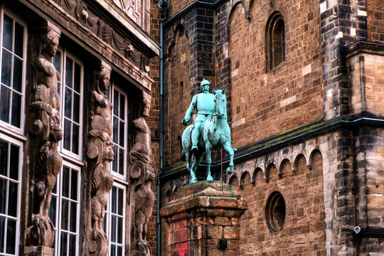 Monument of the Reichskanzler Otto von Bismarck on horseback near the Cathedral of St. Peter in Bremen, Germany. March 2019