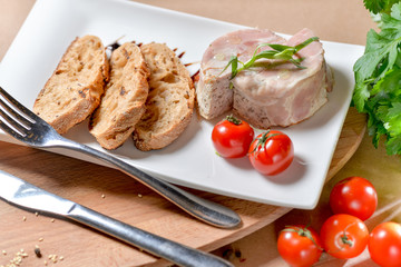 grilled chicken breast with vegetables and sauce