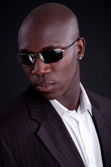 Cooler Afroamerikanischer Mann