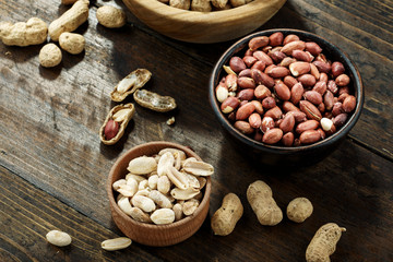 peeled peanuts on the table
